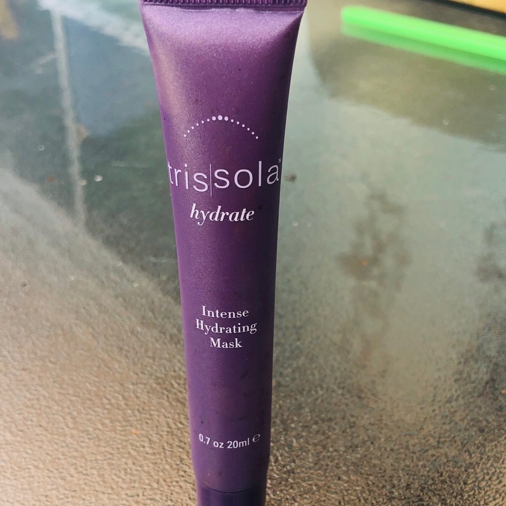 Trissola hydrating hair mask